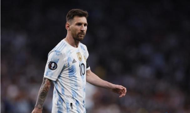 又是补时救主！亚戈4场3次绝平，12场独造11球，戏耍河南后卫